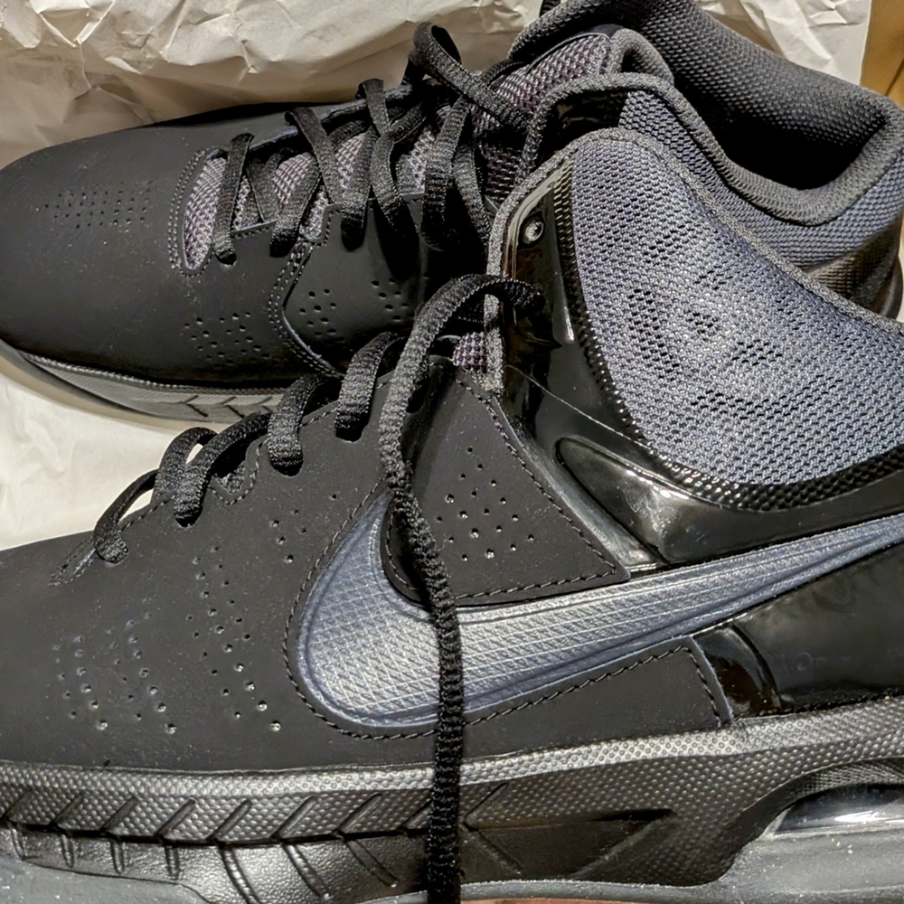 Nike Black and Gray Sneakers with Supportive Build